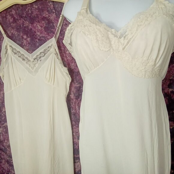 Lot-2 Vintage 50s-60s Lingerie Full Slips LaceTrim Metal Adjustble Buckles Flaw - Picture 3 of 16